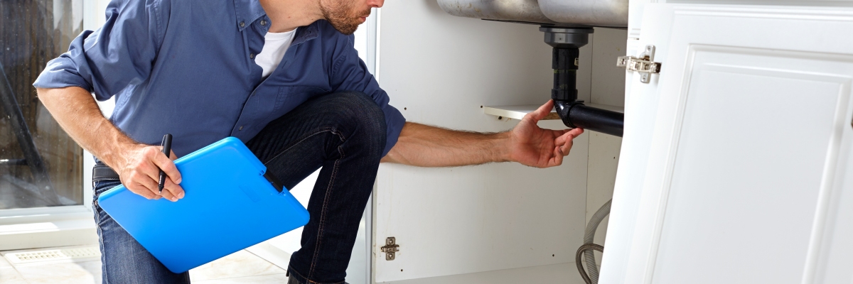 What does an inspector look for in a house?